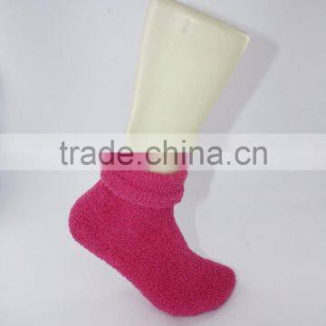 Anti Slip Polyester Chenille Cozy Fuzzy Folded Cuff Socks Women photo-4