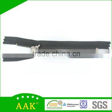 3# black nickel close end with European hook slider canvas pouch zipper