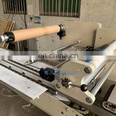 Automatic Heat Shrink Sleeve Cutting Machine Water Bottle Jar Labeling Machine photo-4