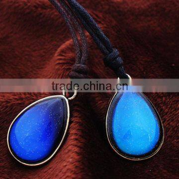 New Trendy Safe Material Elegant Stone Jewelry Teardrop Necklace for Retailer