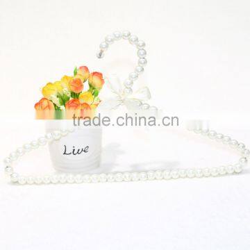 2015 Hot sale white pearl baby clothes hanger