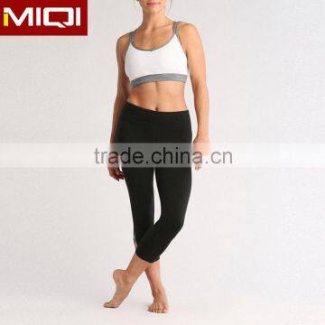 Unique Design Four Needles Six Threads Custom Womens Yoga Capri Leggings With Criss Cross On Knee photo-4