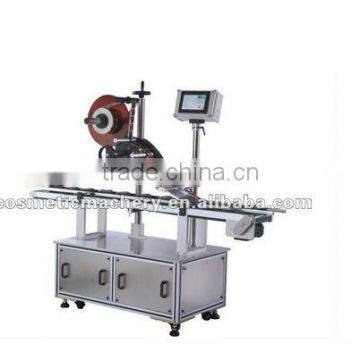 High speed flat surface labeling machine