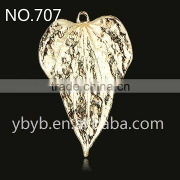 Fashion Cheapest Wholesale Leaf Shaped Gold Plate Pendent&component-707