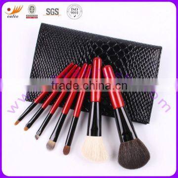 7Pcs Mini Makeup Brush Set With Black Pouch & Red handle