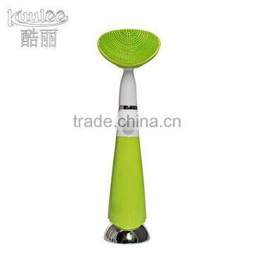 China Manufacturer Free Sample Popular Hot Sale Beaty Silicone Hair Oval Face Brush