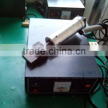 Ultrasonic Label Non-woven Fabric Cutting Machine photo-2