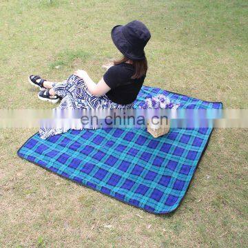 Portable Checked Design Waterproof Fleece Blanket photo-6