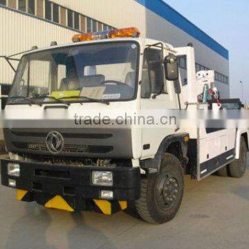 Dongfeng 4x2 wrecker truck for transporting broken cars 170HP