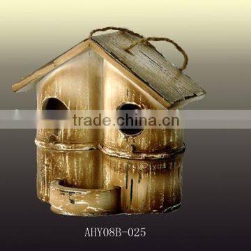 Shabby chic house shape wood bird house for deco