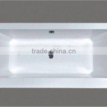 Simple Acrylic Common build in Bathtub