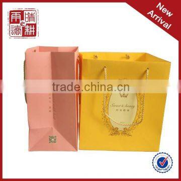 Elegant paper gift bag custom bags with logo new style bags