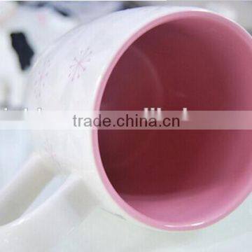 Creative Simple Barrel Shape of White120 oz Carved Sakura Gift Ceramic Coffeee Mug With Lid photo-2