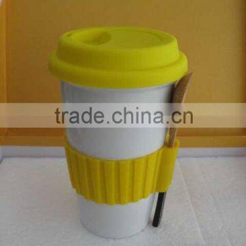 Customized silicone cup lid and sleeve