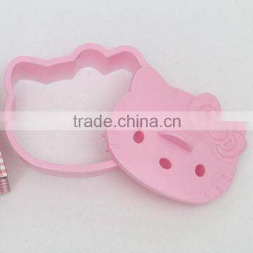 animal shape sandwich cutter