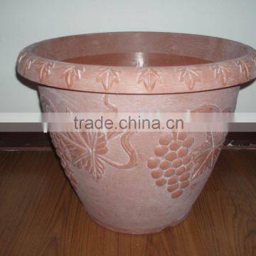 vine plastic pot