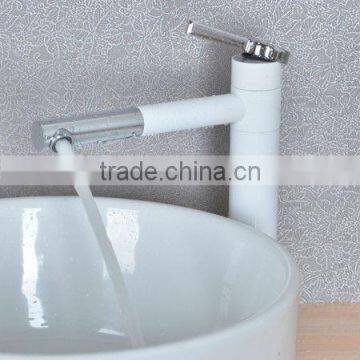 2014New Design Brass Kitchen Faucet photo-2