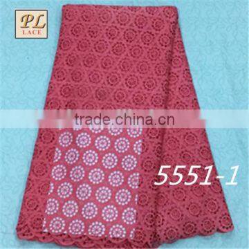 2015 Latest Used Clothing Textile Embroidery Fabric Guipure Lace photo-2