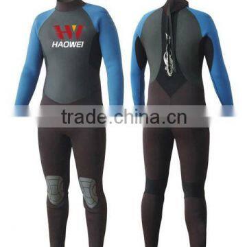 scuba dive suit with Titanium coating