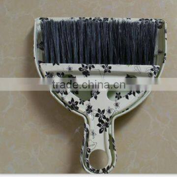 taizhou huangyan printing dustpan and brush sets