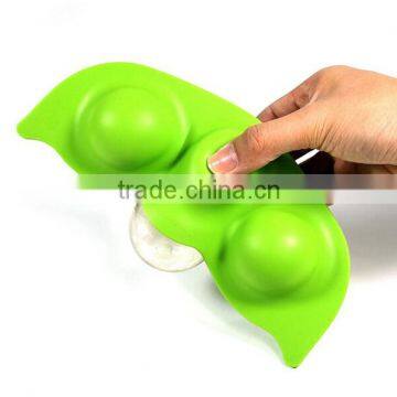 2016 eco-friendly frozen peas silicone round ball shaped custom ice cube trays