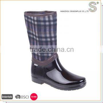 Hot selling high quality fashionable ladies plastic rain boots