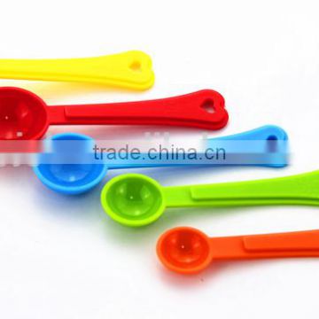 JH5515 5pc plastic measuring spoon