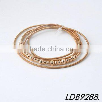 Strand Gold Spring Chain Bracelet photo-2