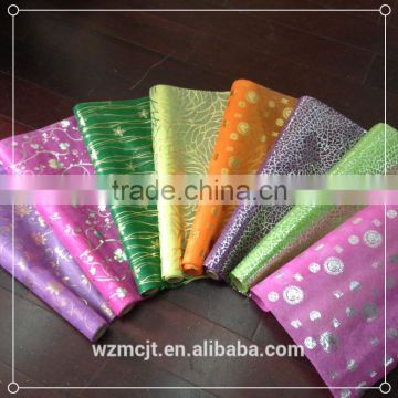 Customized pattern non-woven colorful flower packing paper