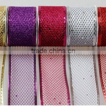 Decorative mesh ribbon with gold edge