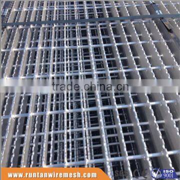 Hot dipped galvanized floor platform bar serrated walkway grating (Trade Assurance)