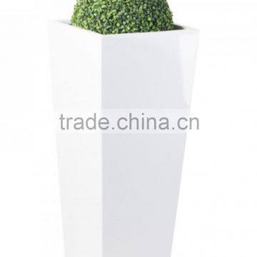 simply design light weight glossy white resin pot