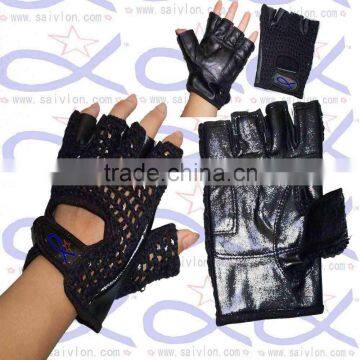 Trendy Sports gloves for bicycle rider half finger anti-slip gloves