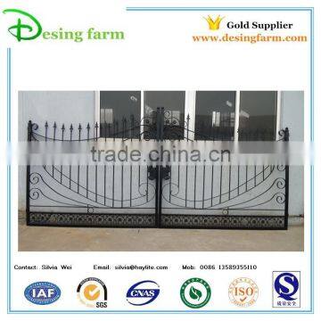 Beautiful iron garden gate for home use