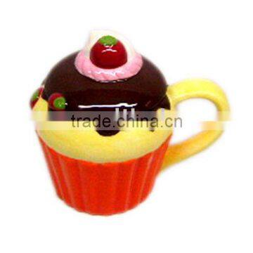 Ceramic cupcake mug with lid