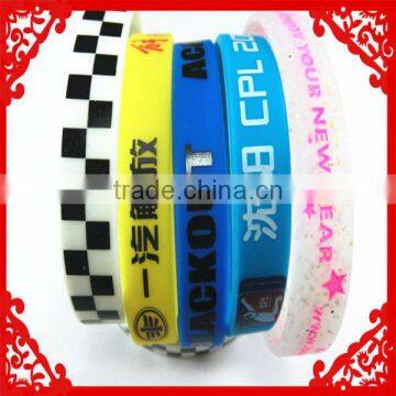 100 kinds of fashionable elegant design silicone slap bracelet