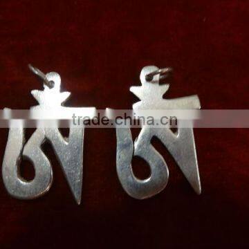 New design white Metal Pendant