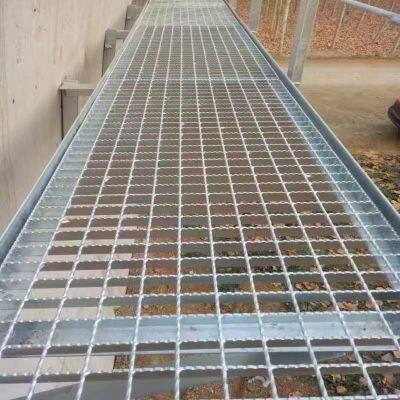 Industrial Flooring Hot Dipped Galvanized Steel Grating for Chemical Plants photo-4