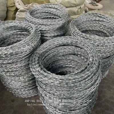 Factory Price Razor Wire Fence/ Razor Barbed Wire/ Galvanized Concertina Razor Wire BOLI photo-4