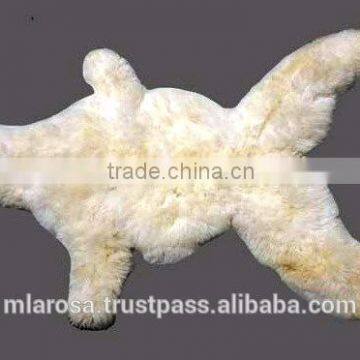 WHITE ALPACA HIDE