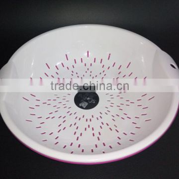 Delicate plasitic round wash fruit and vegetable basket