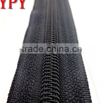 Steady Quality and Cheap Black Nylon Zipper with Black teeth from China