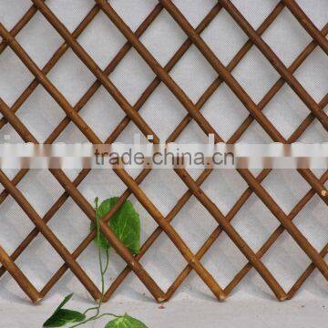 natural willow garden fence with leaf