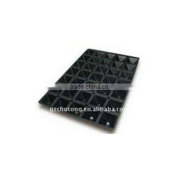 Non-stick carbon steel cake mould