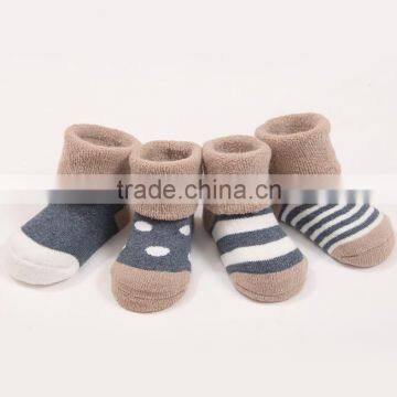 Zm52951a 2016 Hot Wholesale Cotton Fancy Kids Socks With Low Price photo-6