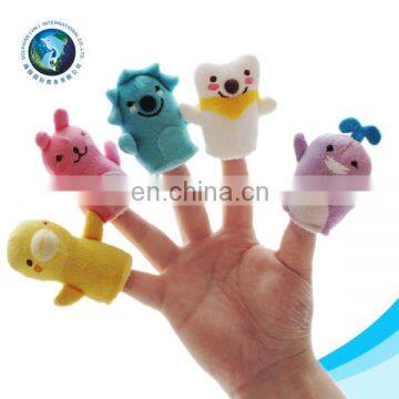 2015 New baby product fashion cute soft plush animal finger puppet glove