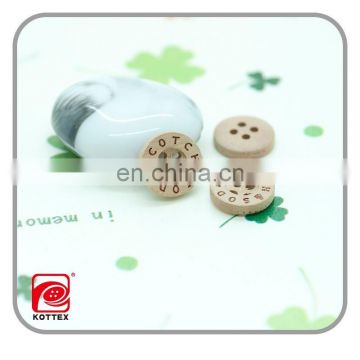 China Factory 20L Customized Logo Natural Round Wooden Shirt Button