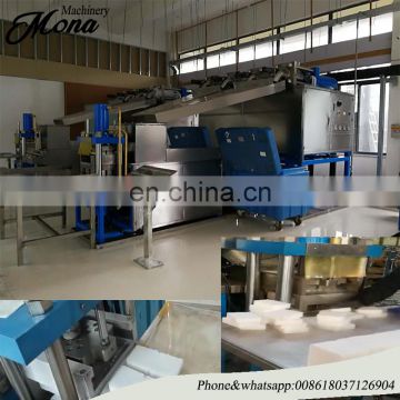 Dry ice block pressing machine for flight catering usage