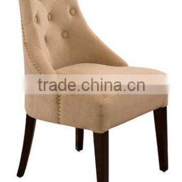 Curved back button chair PFC749