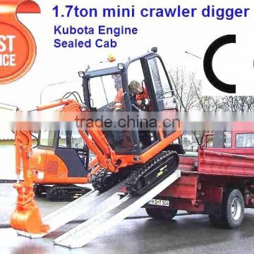 1.7ton mini hydraulic crawler excavator with Japan Kubota engine,hammer,quick hitch,cabin,rubber tracks,CE